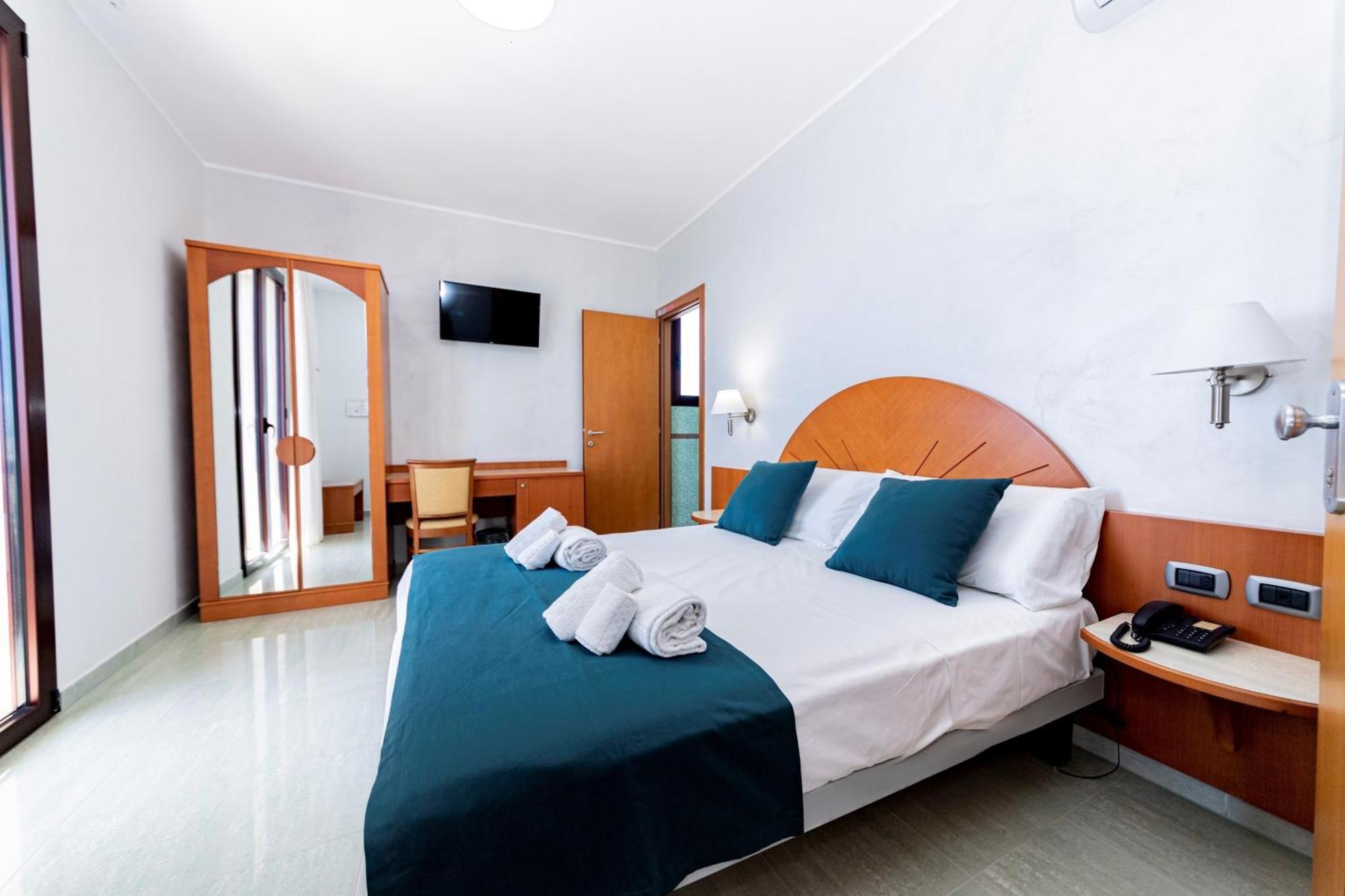Hotel Alba Torre Lapillo Exterior photo