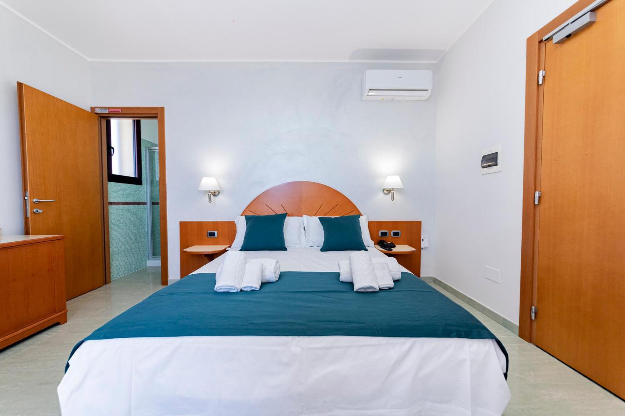 Hotel Alba Torre Lapillo Exterior photo