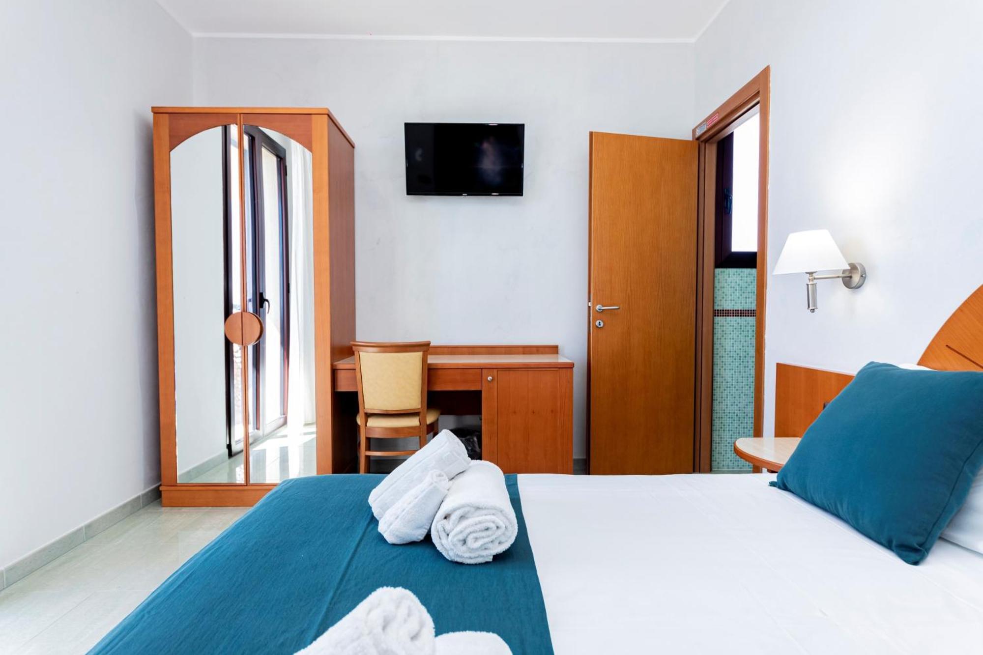Hotel Alba Torre Lapillo Exterior photo