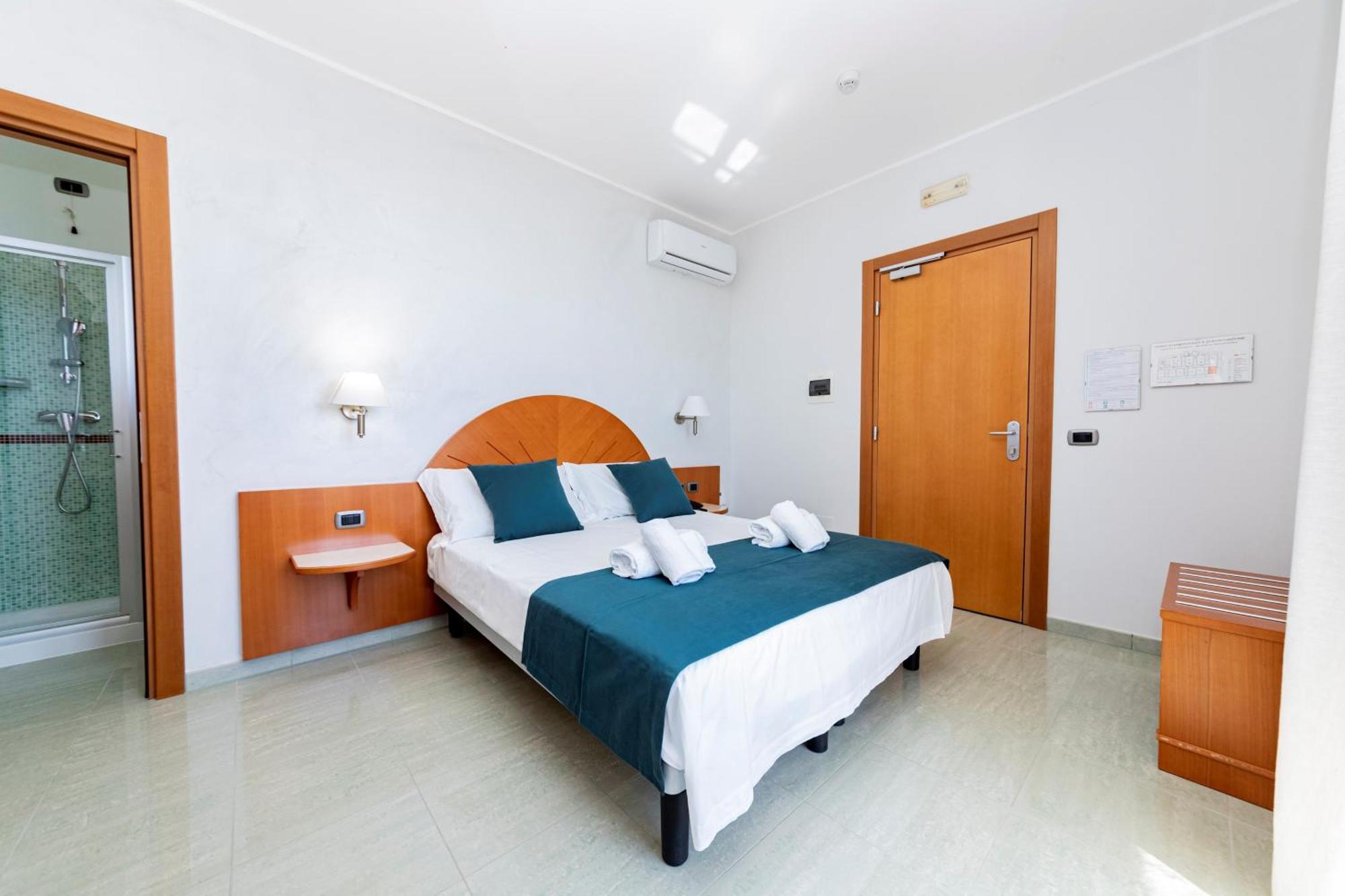 Hotel Alba Torre Lapillo Exterior photo