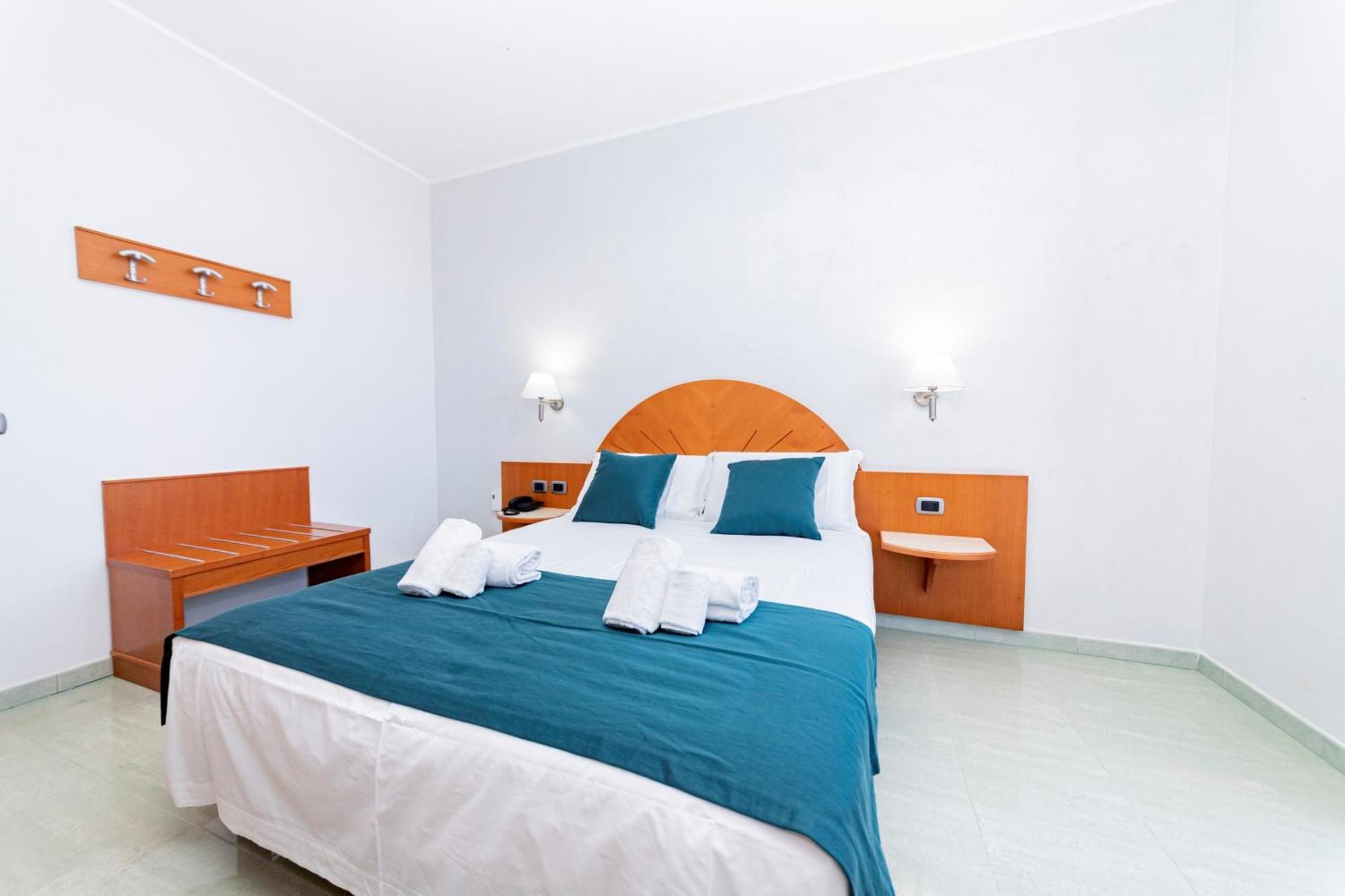 Hotel Alba Torre Lapillo Exterior photo