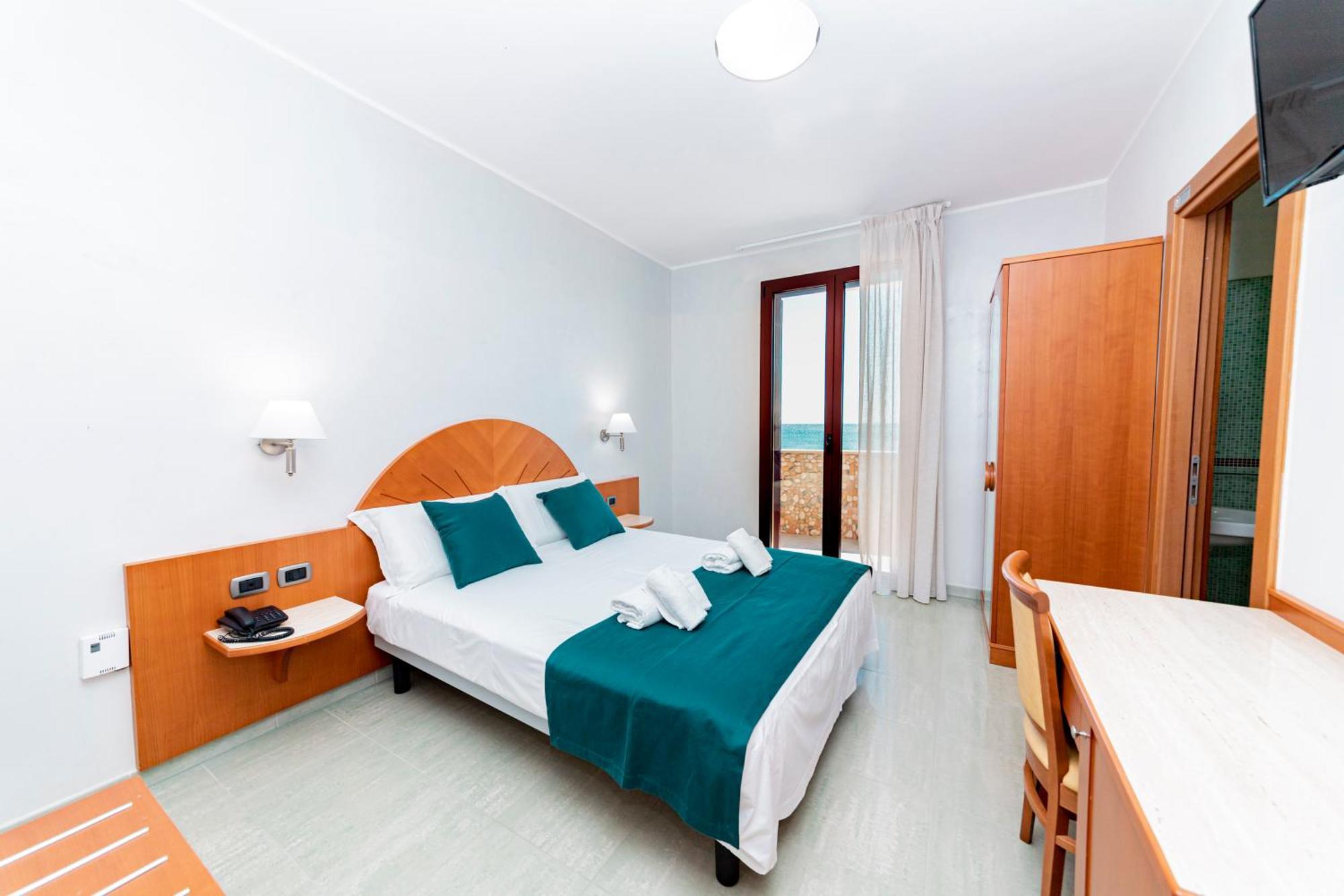 Hotel Alba Torre Lapillo Exterior photo