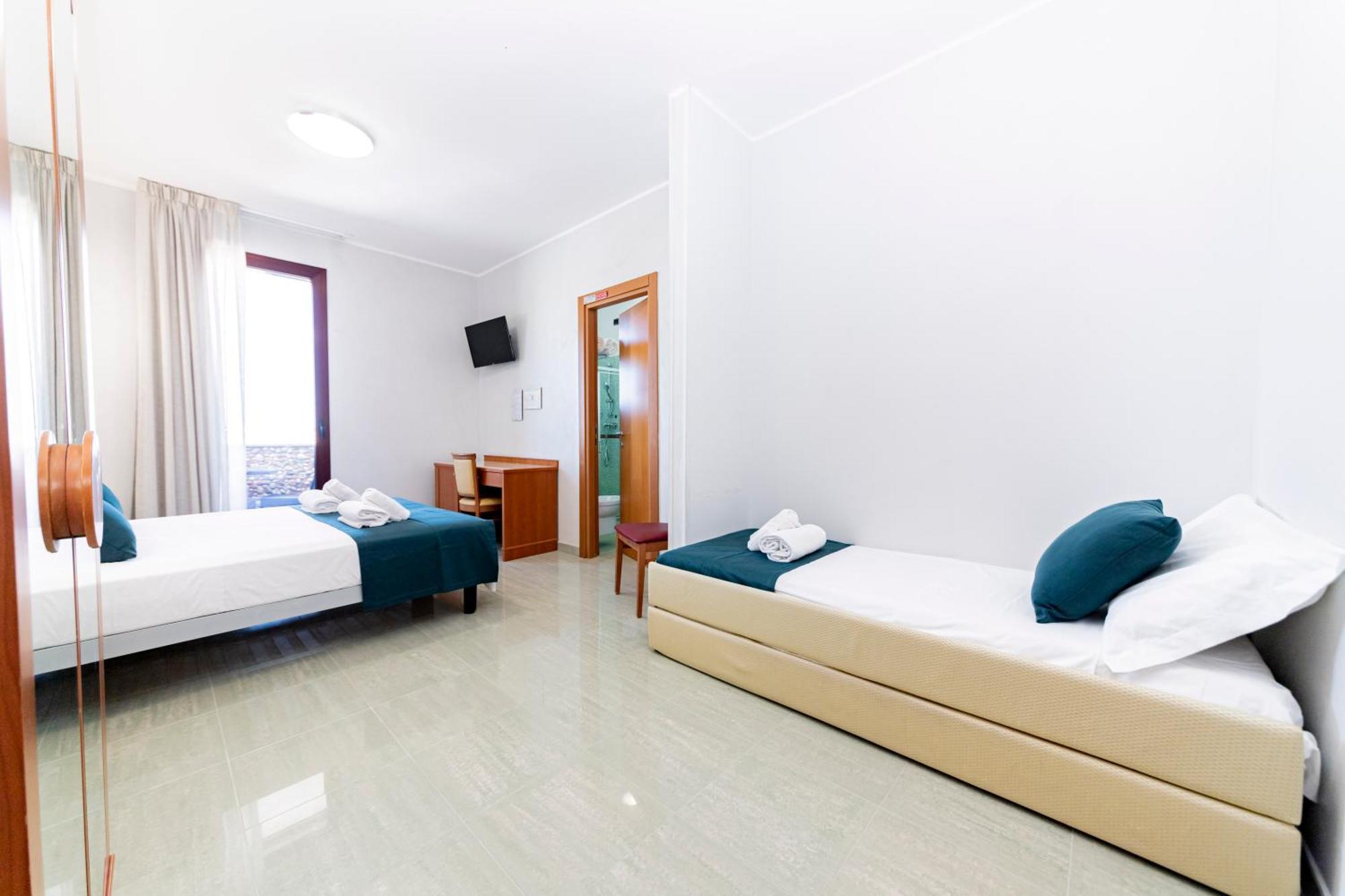 Hotel Alba Torre Lapillo Exterior photo