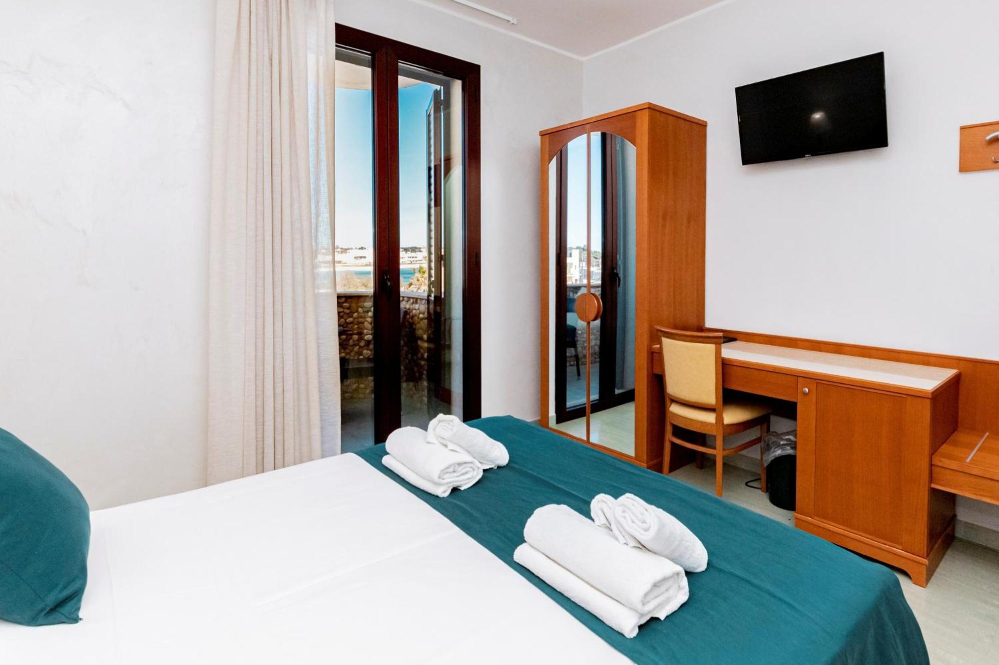Hotel Alba Torre Lapillo Exterior photo
